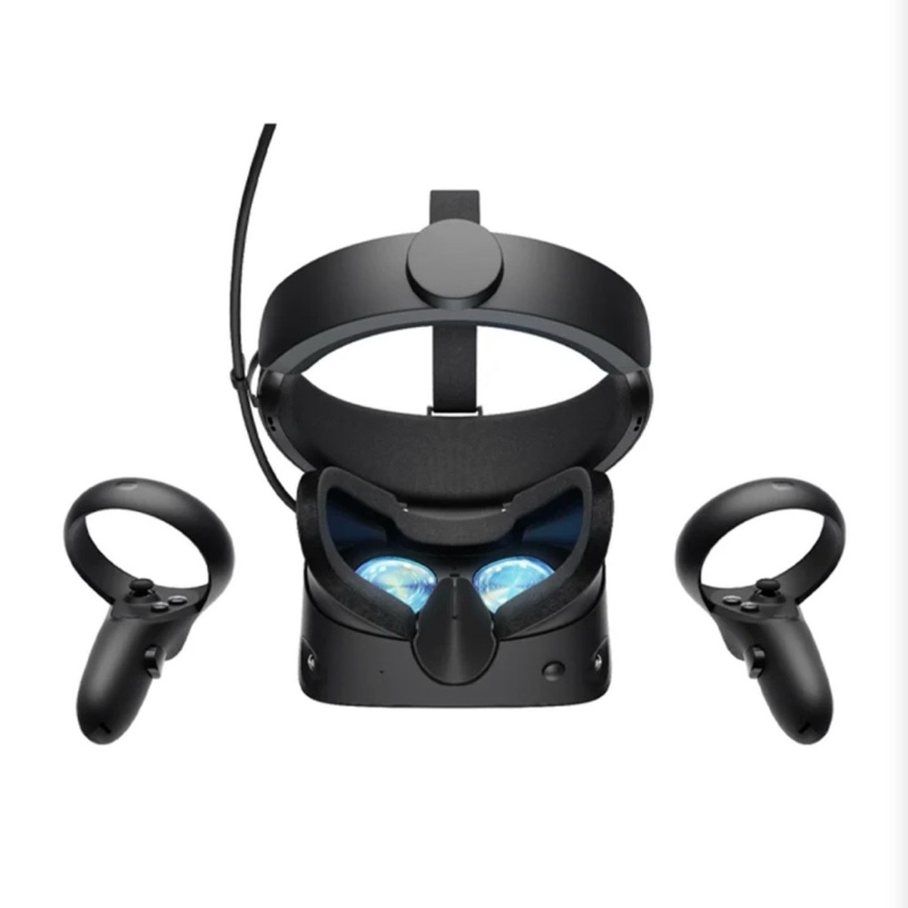 Oculus Rift S PC-Powered VR Gaming Headset with Dual Motion Controllers with Box - Picture 2 of 5